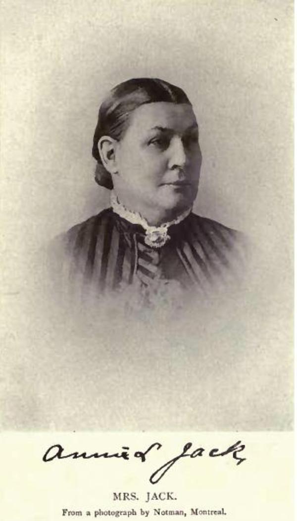 Titre original :    Description English: Annie Jack by William Notman Date 19 May 2011(2011-05-19) Source Types of Canadian women and of women who are or have been connected with Canada : (Volume 1) page 173. Creator: Morgan, Henry J. (Henry James), 1842-1913 Toronto 1903 Author Photograph by William Notman

https://archive.org/details/typesofcanadianw01morguoft/page/172/mode/2up 