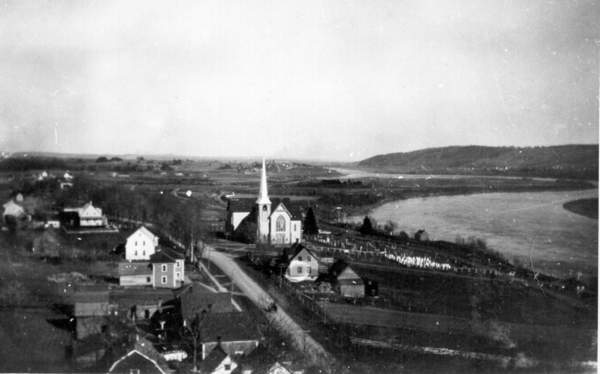 Original title:  Saint-Basile (N.-B.) en 1900. CDEM - Index des photographies disponibles.