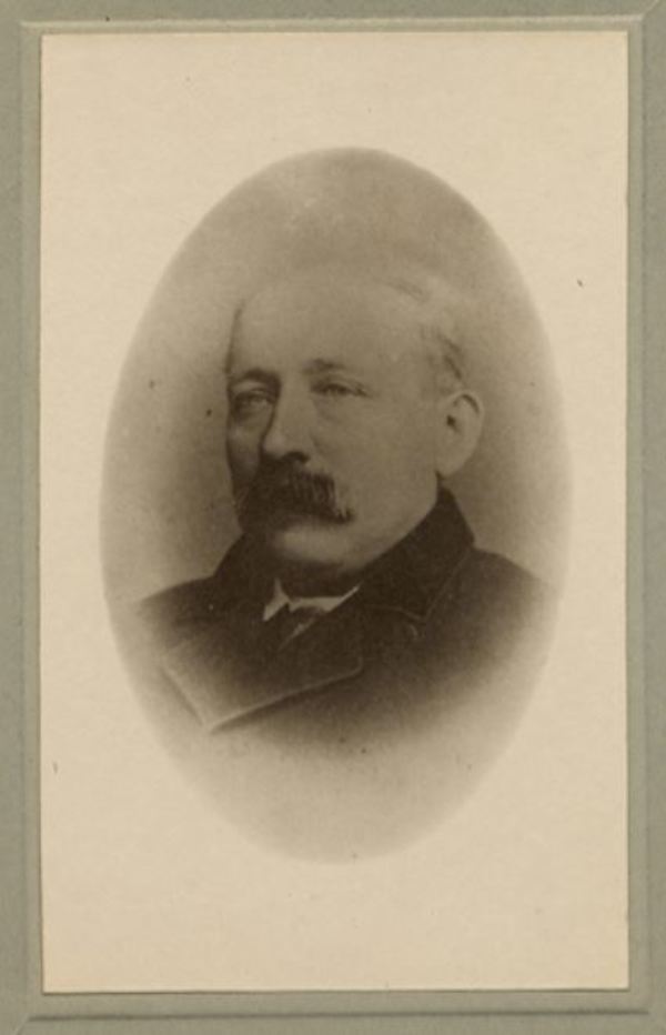 Original title:  Guillaume Bresse. Créateur: Livernois Québec. Date: [Vers 1890]. http://numerique.banq.qc.ca/patrimoine/details/52327/3115318
