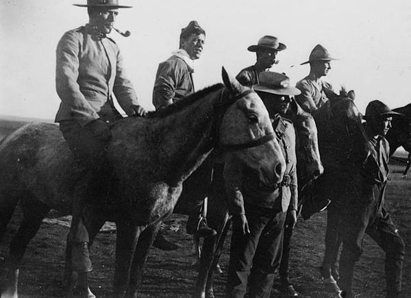 Titre original&nbsp;:  A bunch of Montrealers: personnel of C Company, South African Constabulary. 