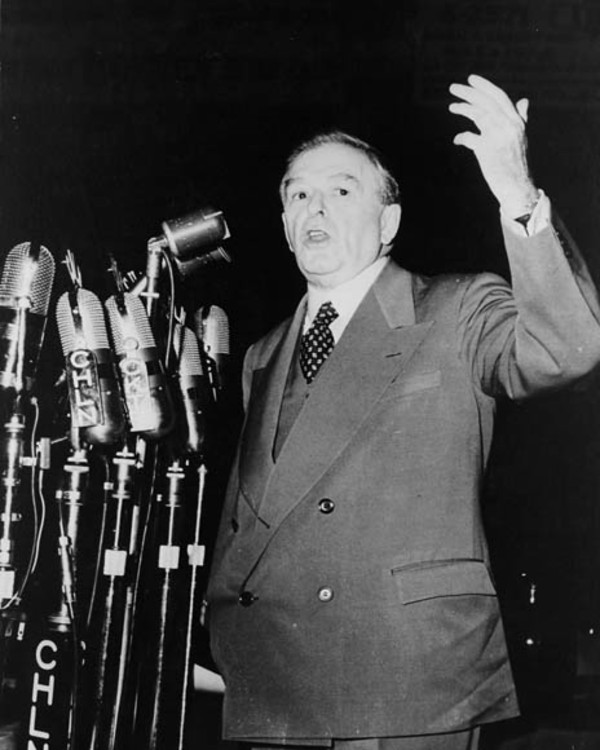 Original title:  Quebec Premier Maurice Duplessis giving a speech. 