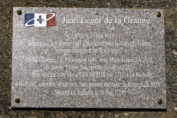 Titre original :    Description Français : Abjat sur Bandiat, Dordogne, France - Plaque devant l’église d'Abjat en mémoire de Jean Léger de la Grange, Corsaire du Roy né a Abjat le 19 Juin 1663. Plaque posé le 1er septembre 2012. Date 28 October 2012 Source Own work Author Traumrune Attribution (required by the license) © Traumrune / Wikimedia Commons / CC-BY-3.0

